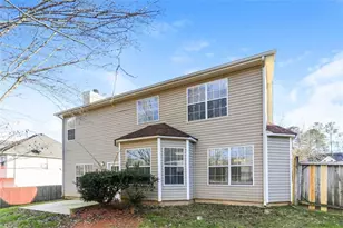 1600 Beech Grove Dr, Hampton, GA 30228 - Photo 2