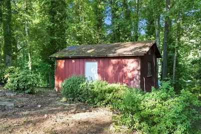 2834 S Clark Drive, East Point, GA 30344 - Photo 10