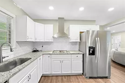 2834 S Clark Drive, East Point, GA 30344 - Photo 18