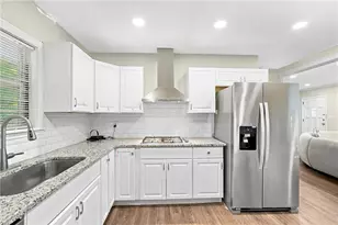 2834 S Clark Dr, East Point, GA 30344 - Photo 18
