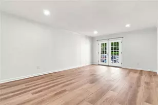 5095 Roswell Rd, Sandy Springs, GA 30342 - Photo 10