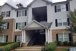 10201 Fairington Ridge Cir, Lithonia, GA 30038 - Photo 1