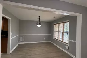 1156 Chandler Way Dr, Lawrenceville, GA 30045 - Photo 4