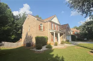 1156 Chandler Way Dr, Lawrenceville, GA 30045 - Photo 2