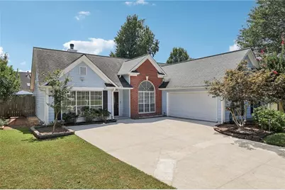 2780 Lady Guinevere Lane, Lawrenceville, GA 30044 - Photo 2
