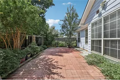 2780 Lady Guinevere Lane, Lawrenceville, GA 30044 - Photo 18