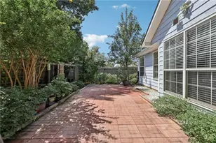 2780 Lady Guinevere Ln, Lawrenceville, GA 30044 - Photo 18