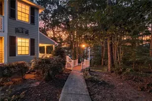 4081 Riverlook Pkwy SE, Marietta, GA 30067 - Photo 2