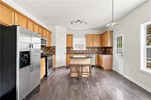 443 Leggett Oaks Ln, Lawrenceville, GA 30043 - Photo 14