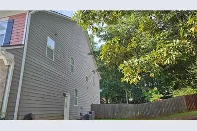 55 Colonial Court, Senoia, GA 30276 - Photo 2