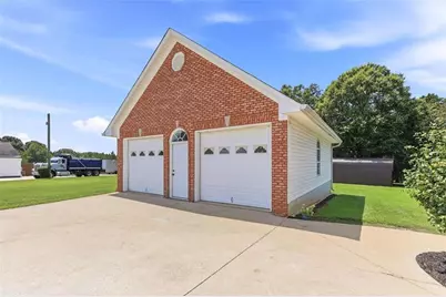 5573 Clarks Bridge Road, Clermont, GA 30527 - Photo 8