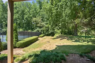1101 Garden Ct, Sandy Springs, GA 30328 - Photo 18