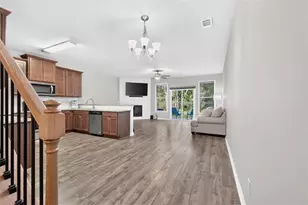 4765 Beacon Ridge Ln, Flowery Branch, GA 30542 - Photo 8