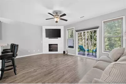4765 Beacon Ridge Lane, Flowery Branch, GA 30542 - Photo 16