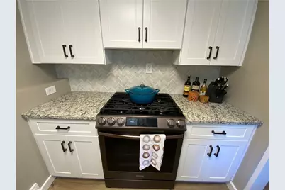 290 Lakemoore Drive NE #B, Atlanta, GA 30342 - Photo 12