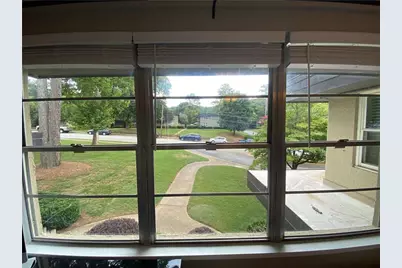 290 Lakemoore Drive NE #B, Atlanta, GA 30342 - Photo 18