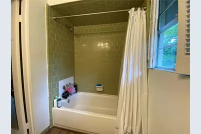 290 Lakemoore Drive NE #B, Atlanta, GA 30342 - Photo 24