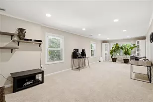 5027 Castlewood Dr SW, Lilburn, GA 30047 - Photo 24