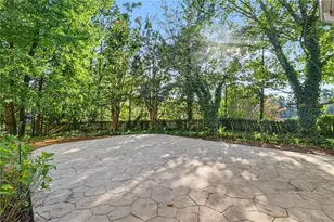 2042 Fox Hound Way, Lawrenceville, GA 30043 - Photo 20