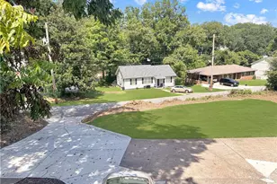 514 Clover Dr, Buford, GA 30518 - Photo 16