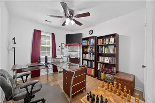 1019 Parkwest Ln, Stone Mountain, GA 30088 - Photo 16