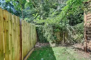574 Northridge Crossing Dr, Sandy Springs, GA 30350 - Photo 18