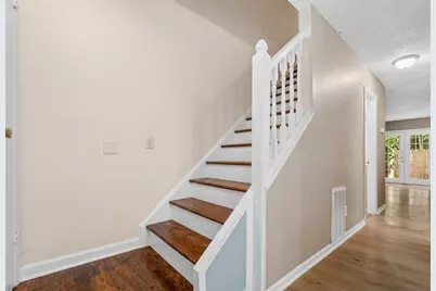 574 Northridge Crossing Drive, Sandy Springs, GA 30350 - Photo 6