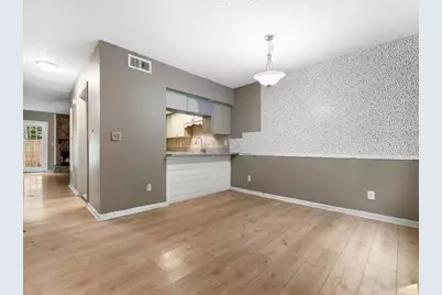 574 Northridge Crossing Drive, Sandy Springs, GA 30350 - Photo 4