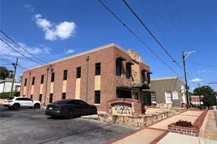 195 W Pike St, Lawrenceville, GA 30046 - Photo 1