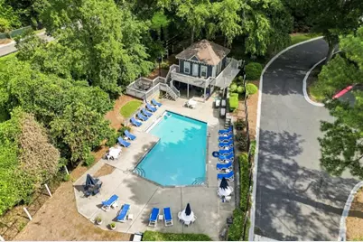 1402 N Crossing Drive NE, Atlanta, GA 30329 - Photo 20