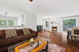 1402 N Crossing Dr NE, Atlanta, GA 30329 - Photo 4