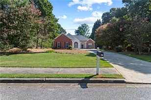 965 Dogwood Park Dr, Lawrenceville, GA 30046 - Photo 2