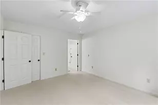 300 Johnson Ferry Rd, Sandy Springs, GA 30328 - Photo 20