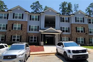 3103 Fairington Village Dr, Lithonia, GA 30038 - Photo 2