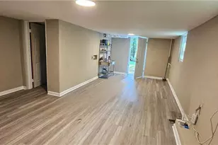 488 SW Pomona Circle SW, Atlanta, GA 30315 - Photo 2