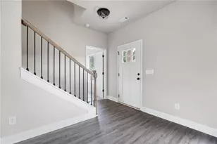 107 Winston Way, Carrollton, GA 30117 - Photo 2