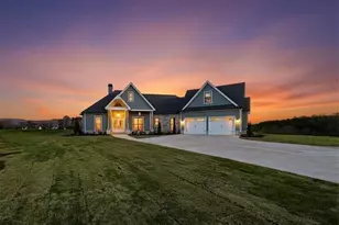 303 Eminence Peak, Rydal, GA 30171 - Photo 2