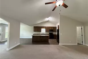 700 River Mist Cir, Jefferson, GA 30549 - Photo 4