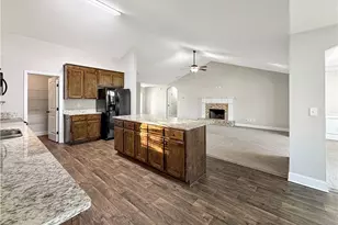 700 River Mist Cir, Jefferson, GA 30549 - Photo 6