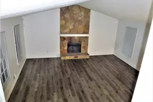 382 Cross Creek Pl, Auburn, GA 30011 - Photo 2
