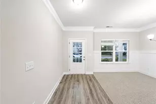 757 Laurel Cove Dr, Hoschton, GA 30548 - Photo 4