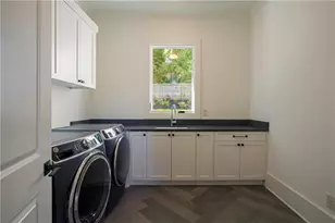 840 Kenry Ct, Atlanta, GA 30342 - Photo 40