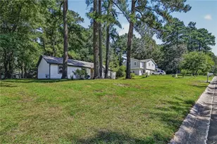 773 Whitehall Dr, Lawrenceville, GA 30043 - Photo 4