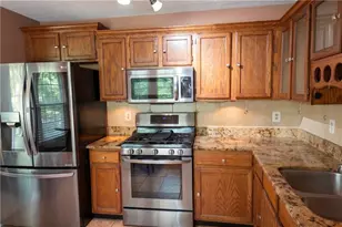 1046 Redan Trce, Stone Mountain, GA 30088 - Photo 16