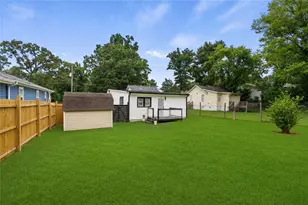 2100 Tiger Flowers Dr NW, Atlanta, GA 30314 - Photo 22