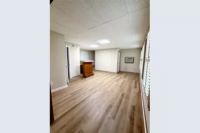 3479 Meadowlane Circle SW, Atlanta, GA 30331 - Photo 4