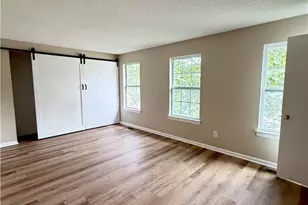 3479 Meadowlane Cir SW, Atlanta, GA 30331 - Photo 14