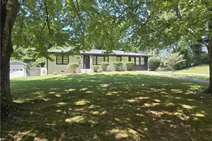 3305 Flowers Dr, College Park, GA 30337 - Photo 2