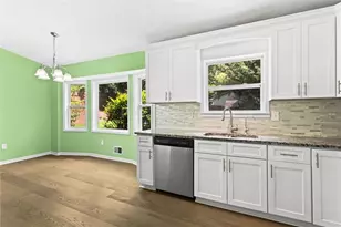 492 Rustic Ridge Cir, Lawrenceville, GA 30043 - Photo 16