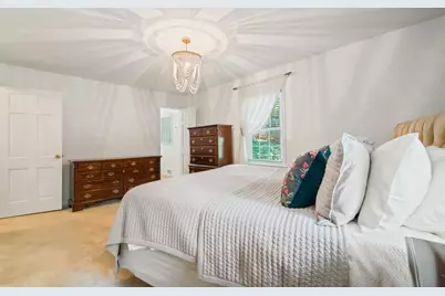 260 Abington Drive, Sandy Springs, GA 30328 - Photo 18
